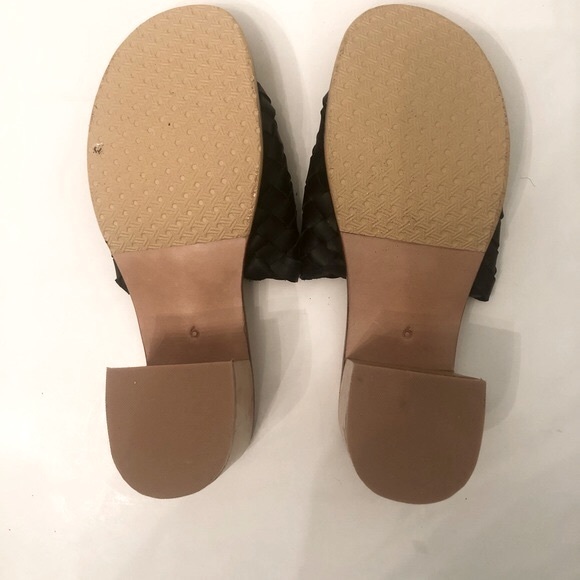 Liberté Santorini Black Woven Leather Mule Sandals - Size 6 - Picture 6 of 10